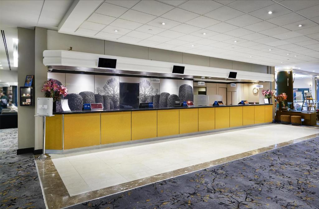 Hilton London Kensington Hotel - Resim 8