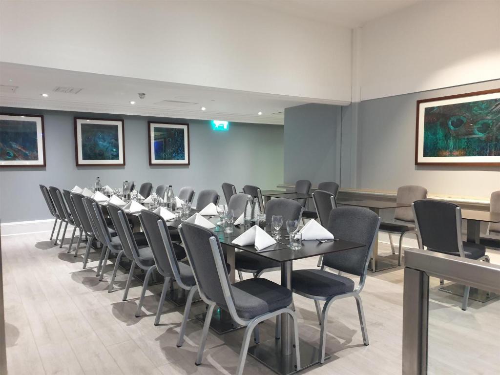 Hilton London Kensington Hotel - Resim 15