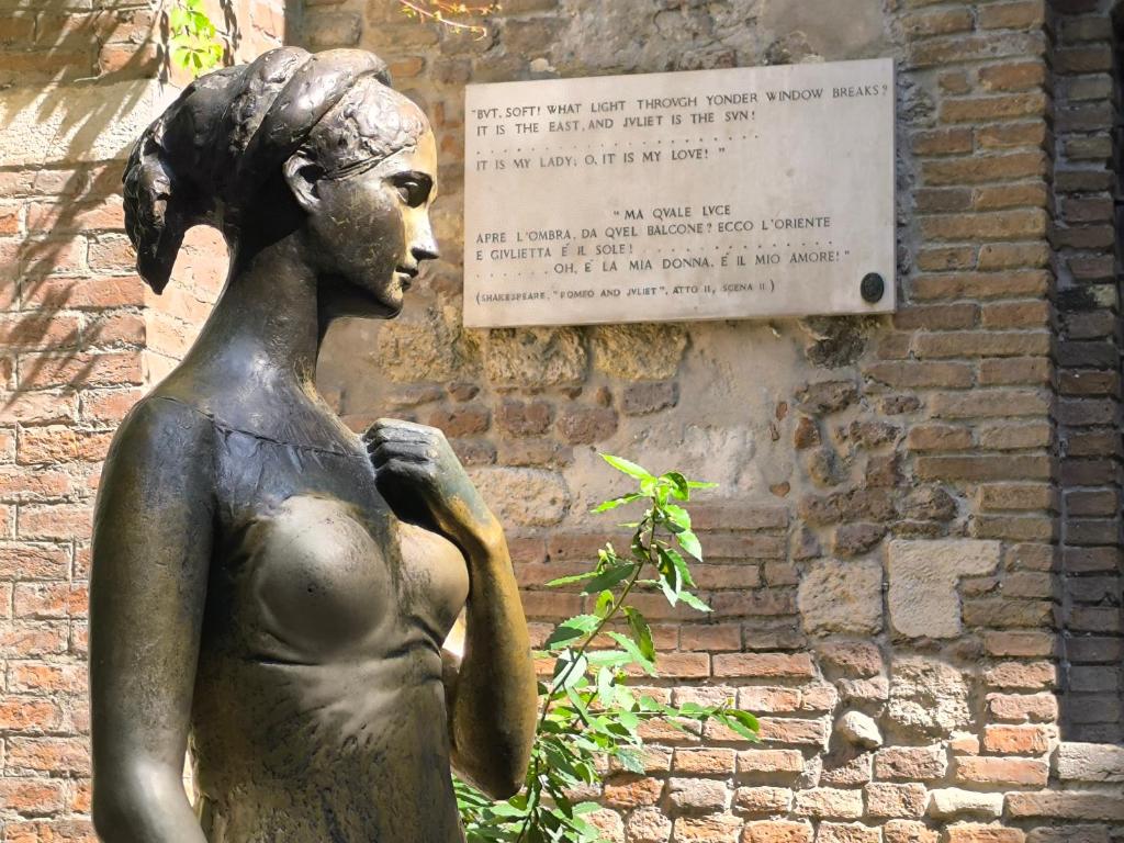 Moxy Verona - Resim 12