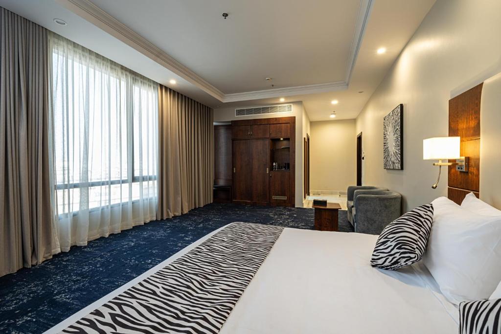 Sunday Jeddah Hotel - Quarto Deluxe Com Cama King-size