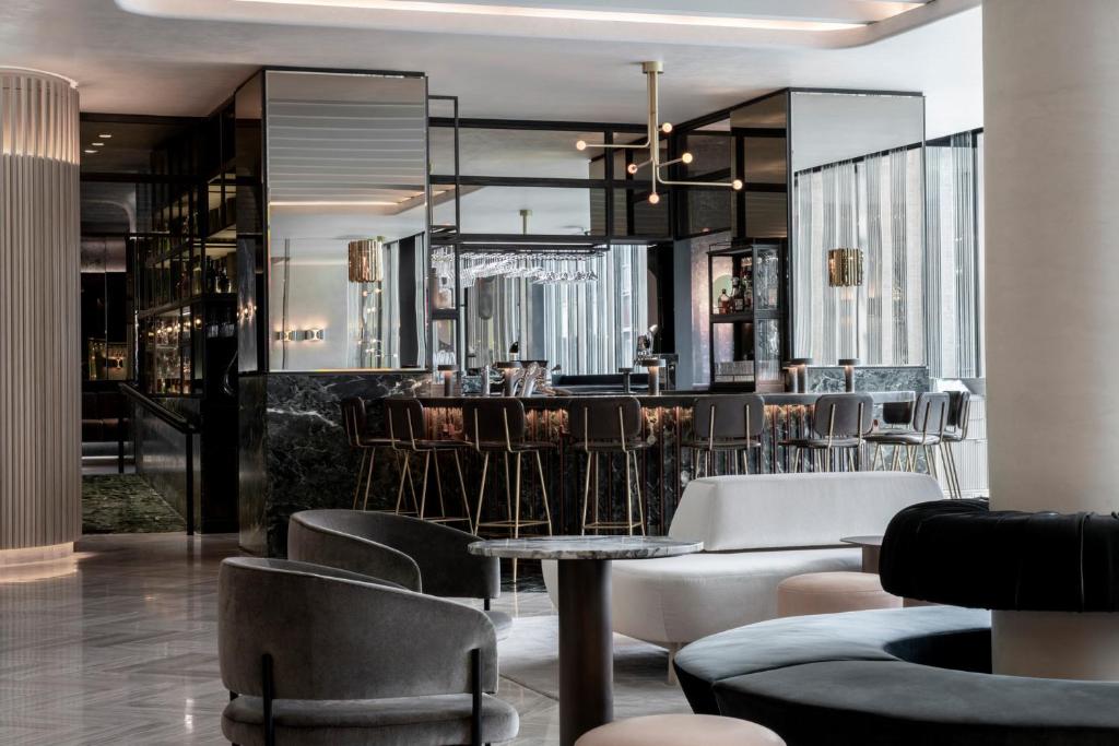 Four Seasons Hotel Montreal - Resim 45