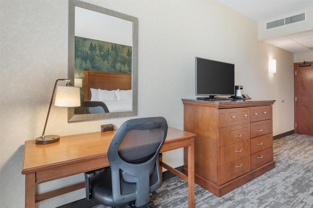 Drury Plaza Hotel Denver Central Park photo