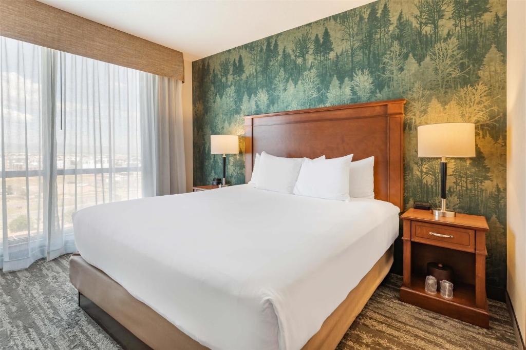 Drury Plaza Hotel Denver Central Park photo