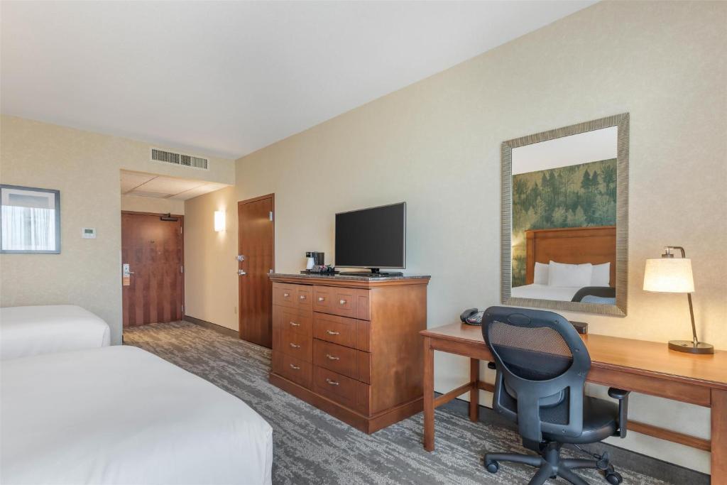 Drury Plaza Hotel Denver Central Park photo