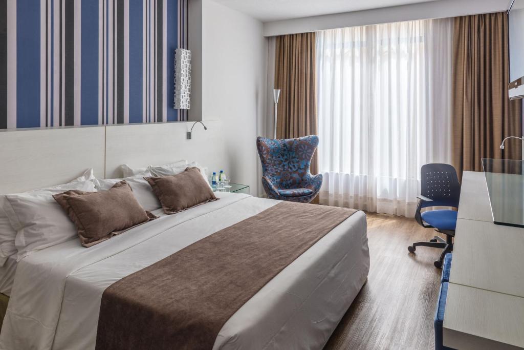  Radisson Hotel Curitiba