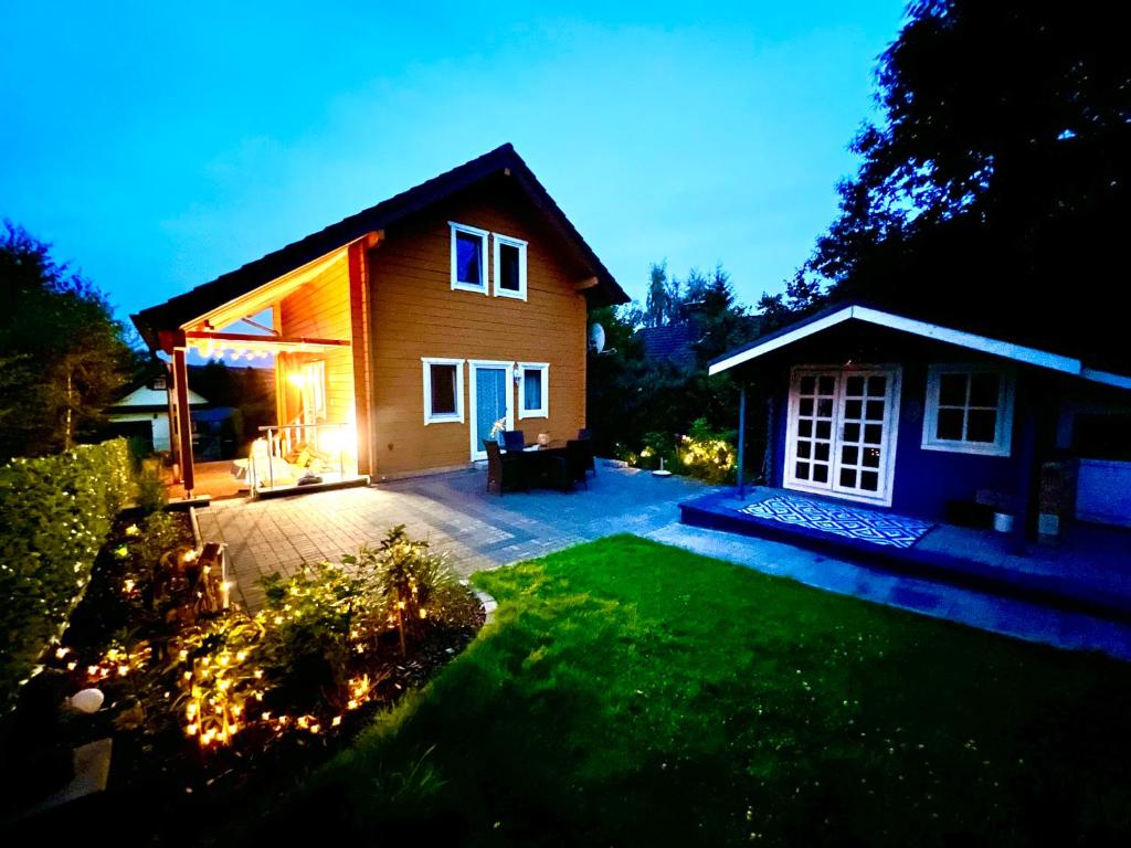 Κήπος έξω από το Landhaus AUSZEIT