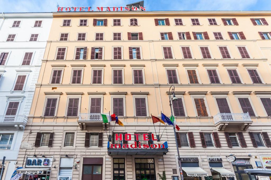 Madison Hotel - Resim 3