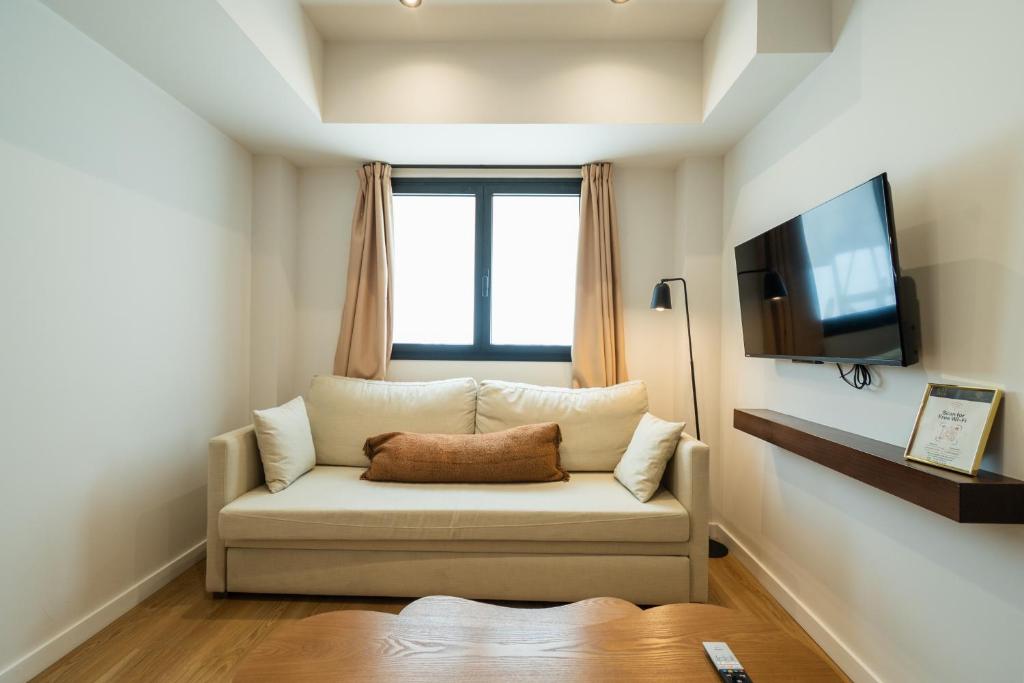 Calma Places - Patios de Alfonso XII - 10