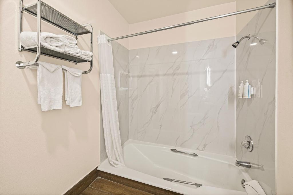 Heritage Inn Express Roseville - 