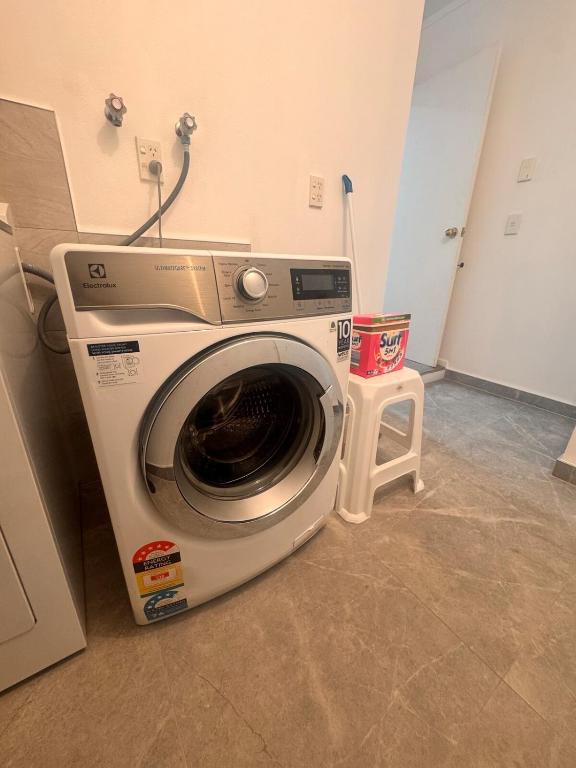 Walk to wineries - Modern retreat - Resim 25