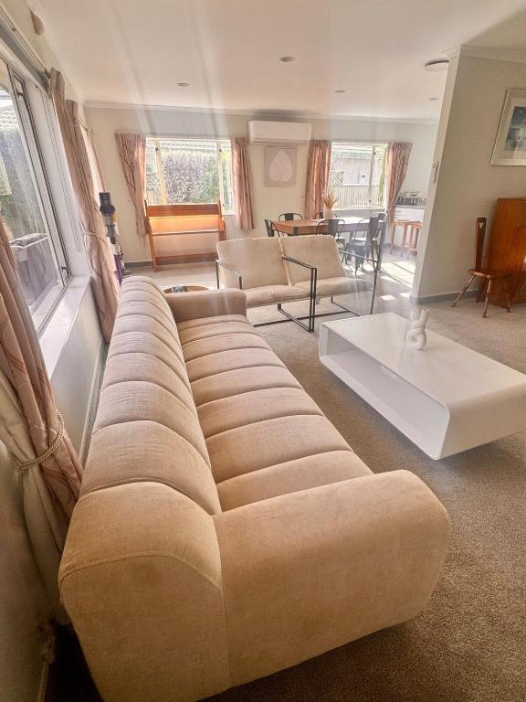 Walk to wineries - Modern retreat - Resim 32