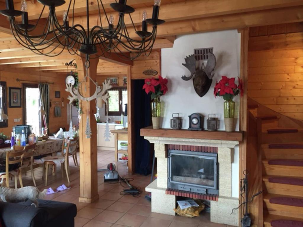 Chalet in Les Gets near Ski Bus & Sauna