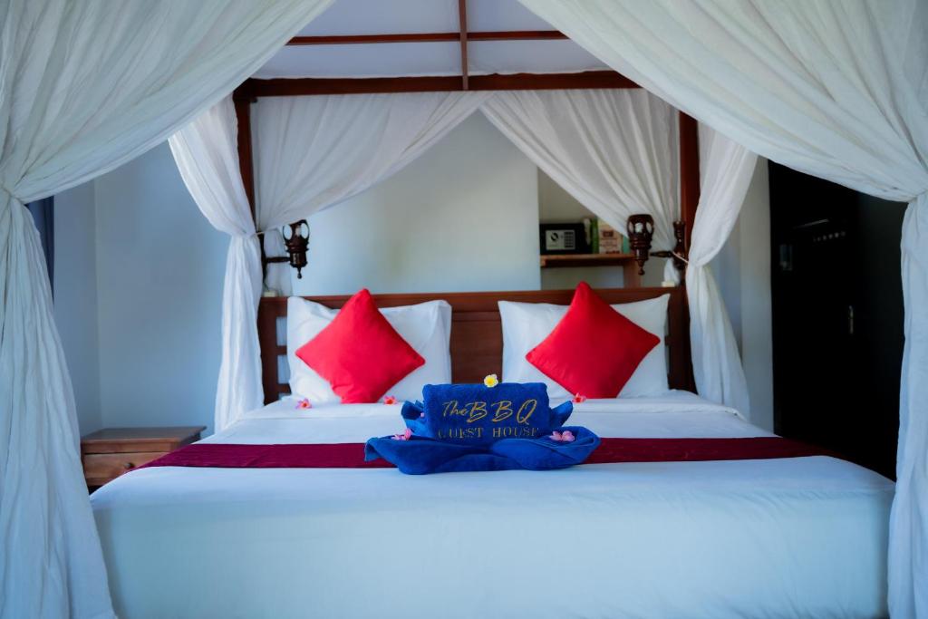 The BBQ Guest House - 3