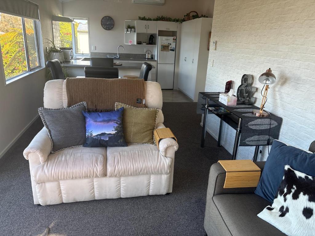 Ewing Escape, Acacia Bay, Taupo - Resim 11