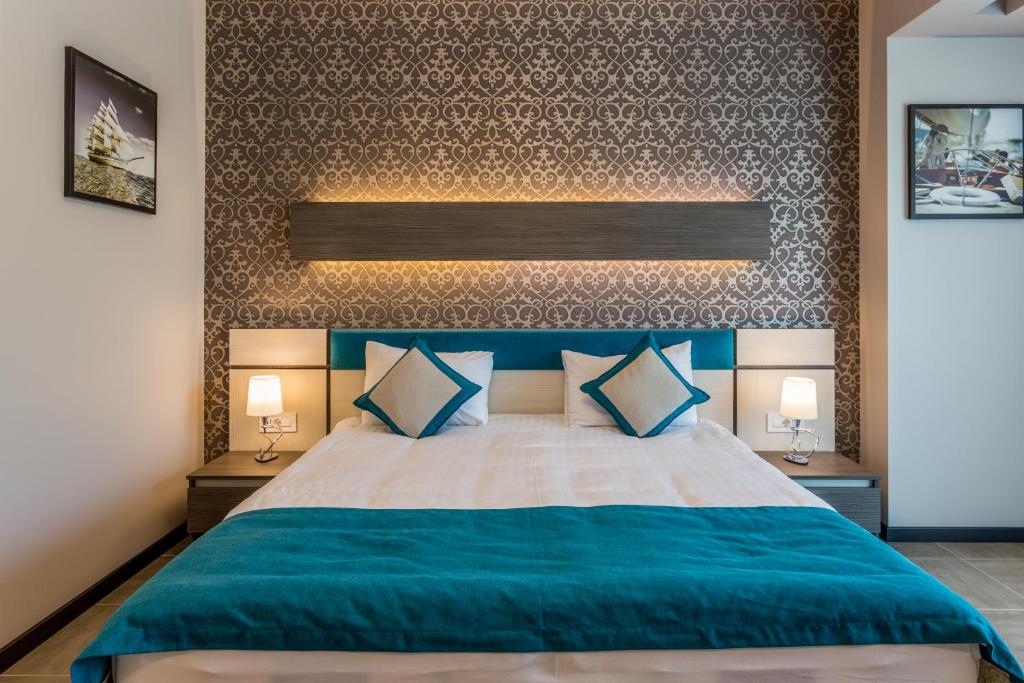 
Superior Double Room with Spa Bath and Lake View without Balcony
