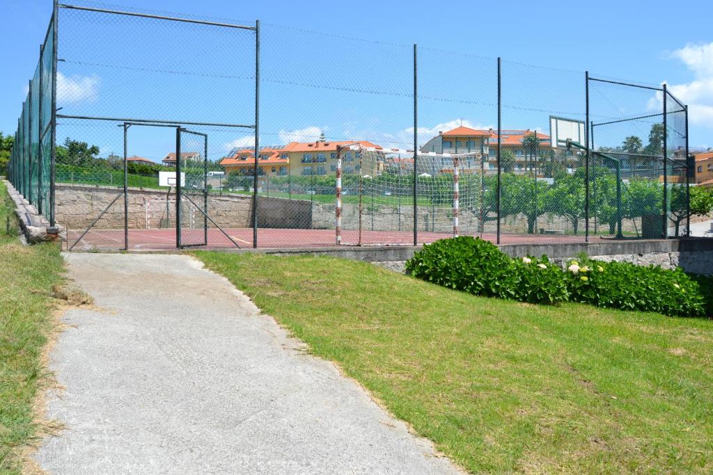 Tenis lub squash w obiekcie Apartamentos Montalvo Playa lub w pobliżu