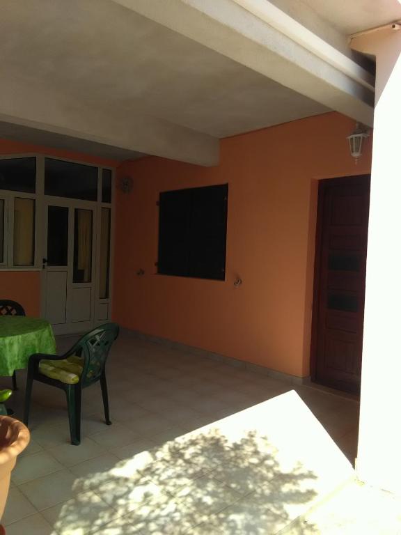 Apartments Laura - Wohnung Mit Zwei Schlafzimmern Mit Terrasse
