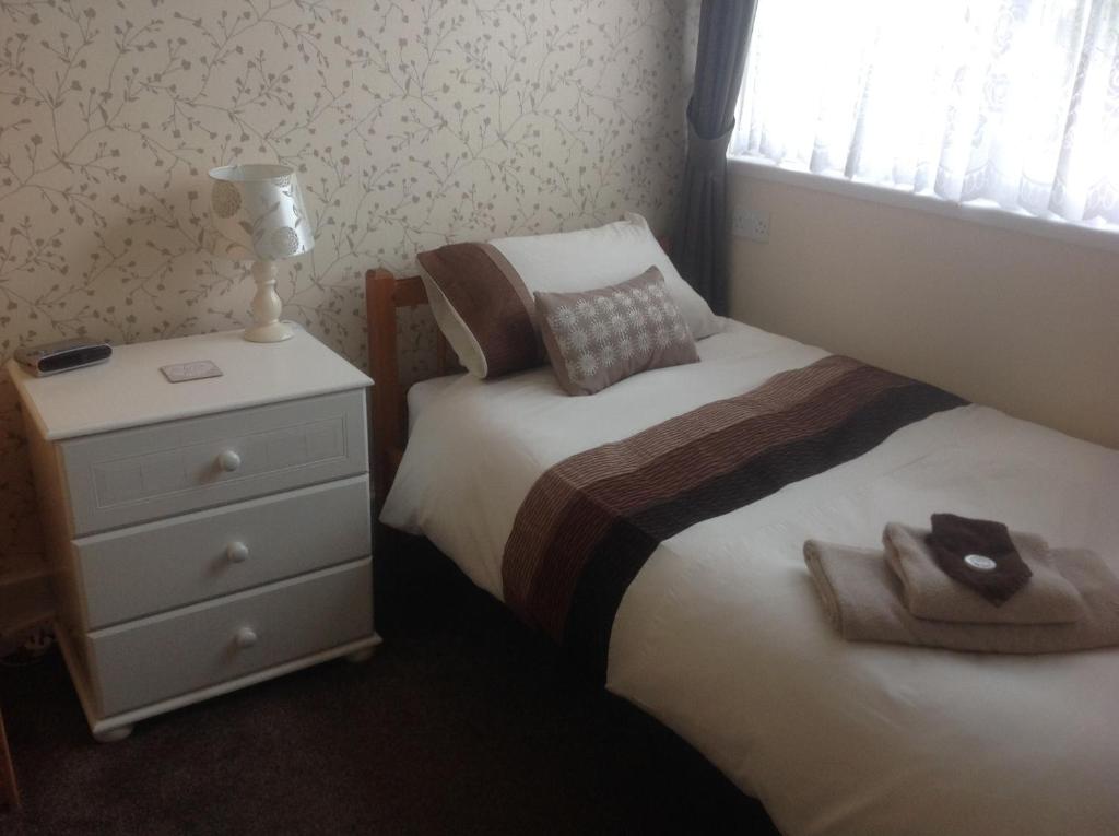 Cleasewood Guest House - Eenpersoonskamer Op De Tweede Verdieping Rm11