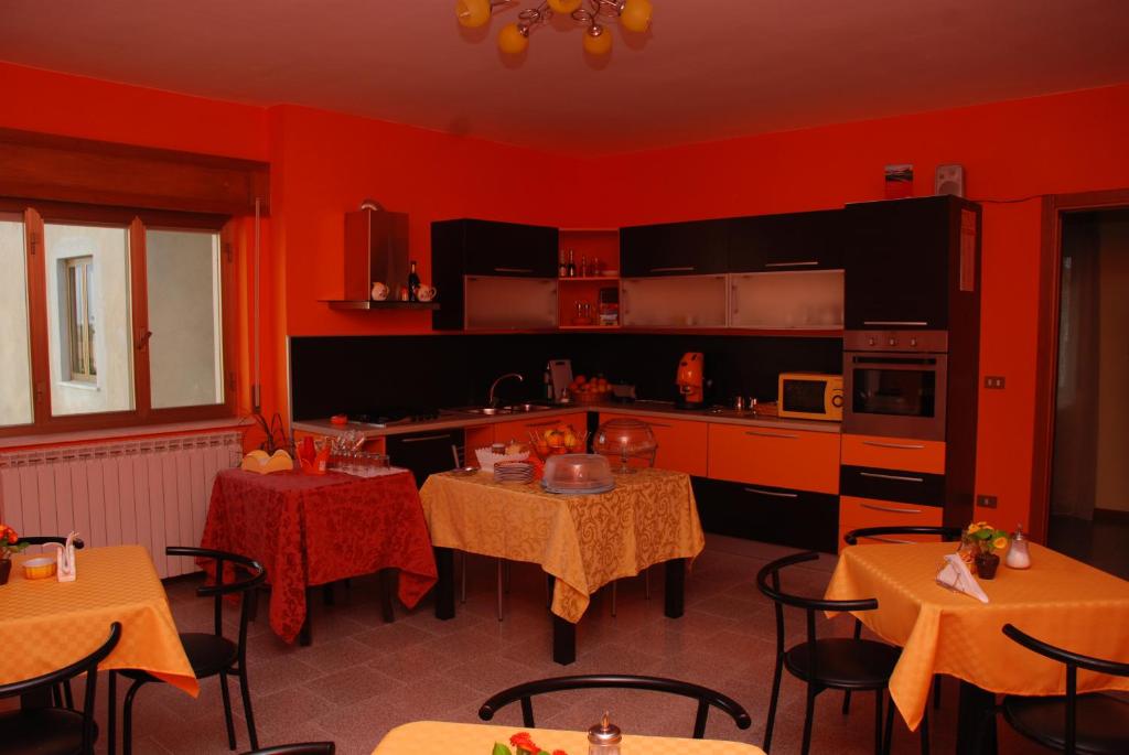 Kuchyňa alebo kuchynka v ubytovaní B&B Sant'Eufemia