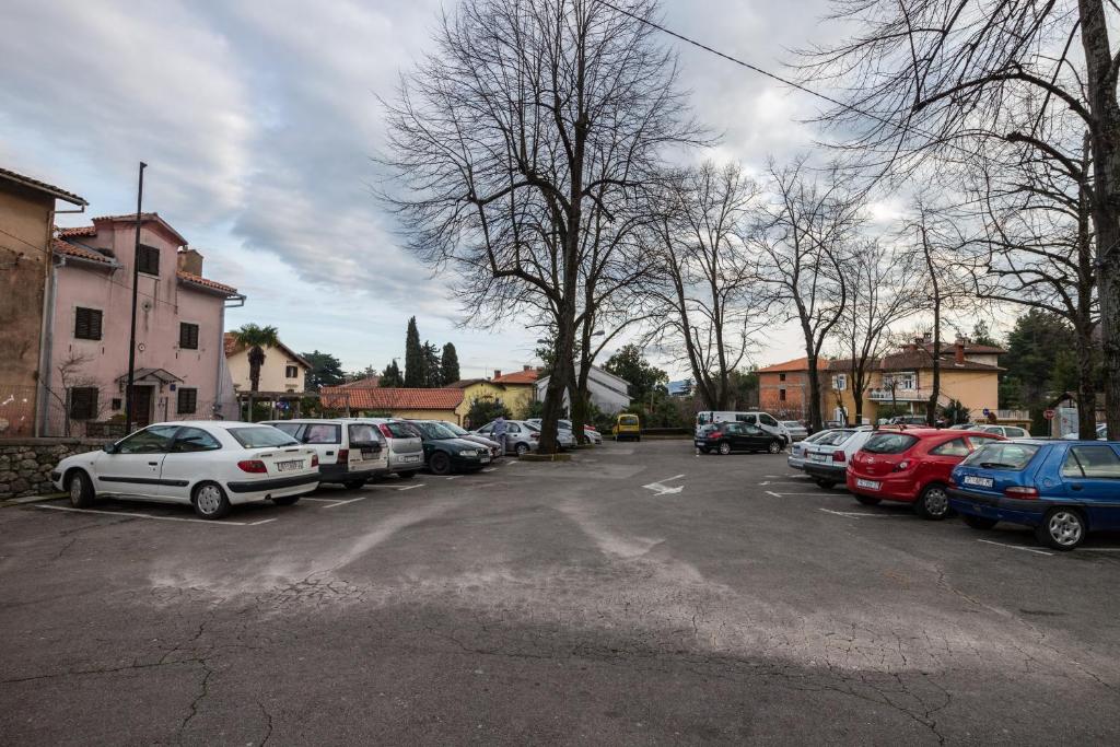Zdjęcie z galerii obiektu Apartman Đurđica w mieście Lovran