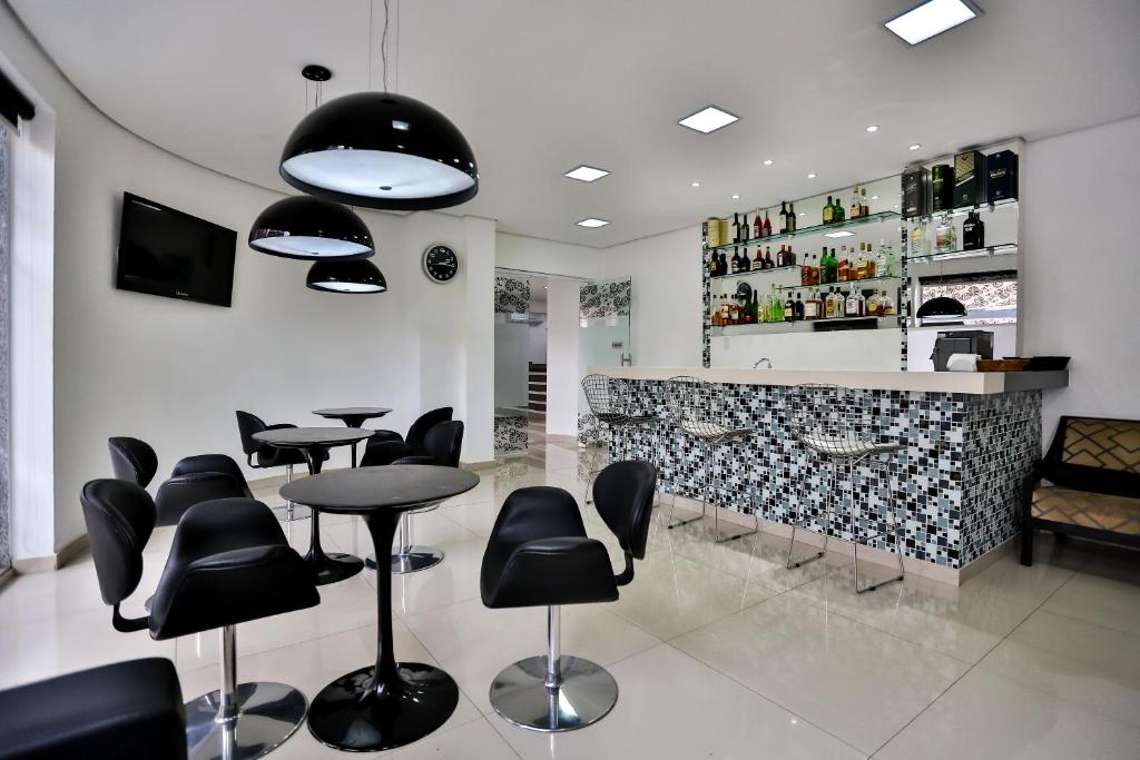 A cozinha ou kitchenette de Monte Serrat Hotel