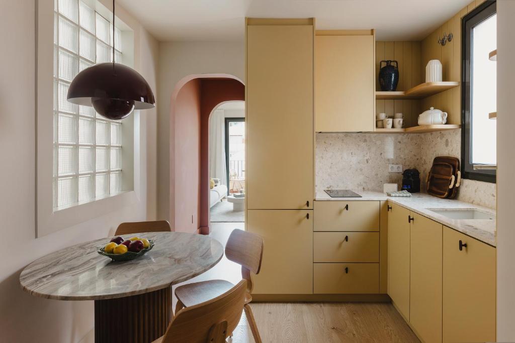 C211 Barcelona - Simaba Group - 13