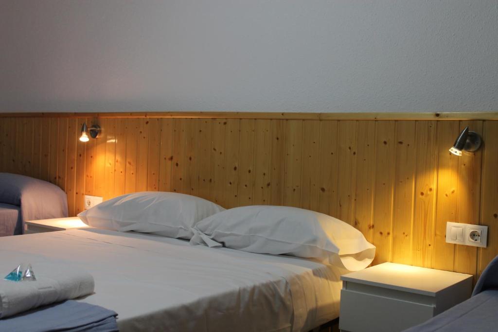 Hostal Amantes De Teruel - Vierpersoonskamer