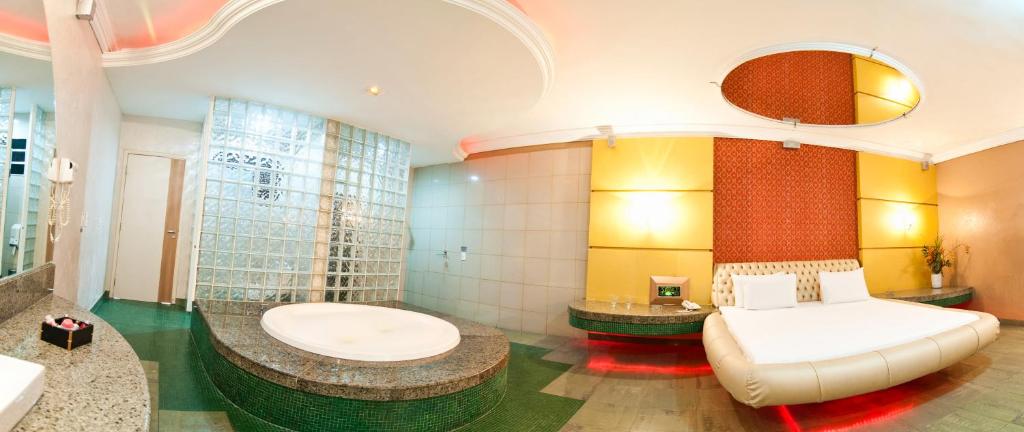  Shanadu Motel (Adults Only)