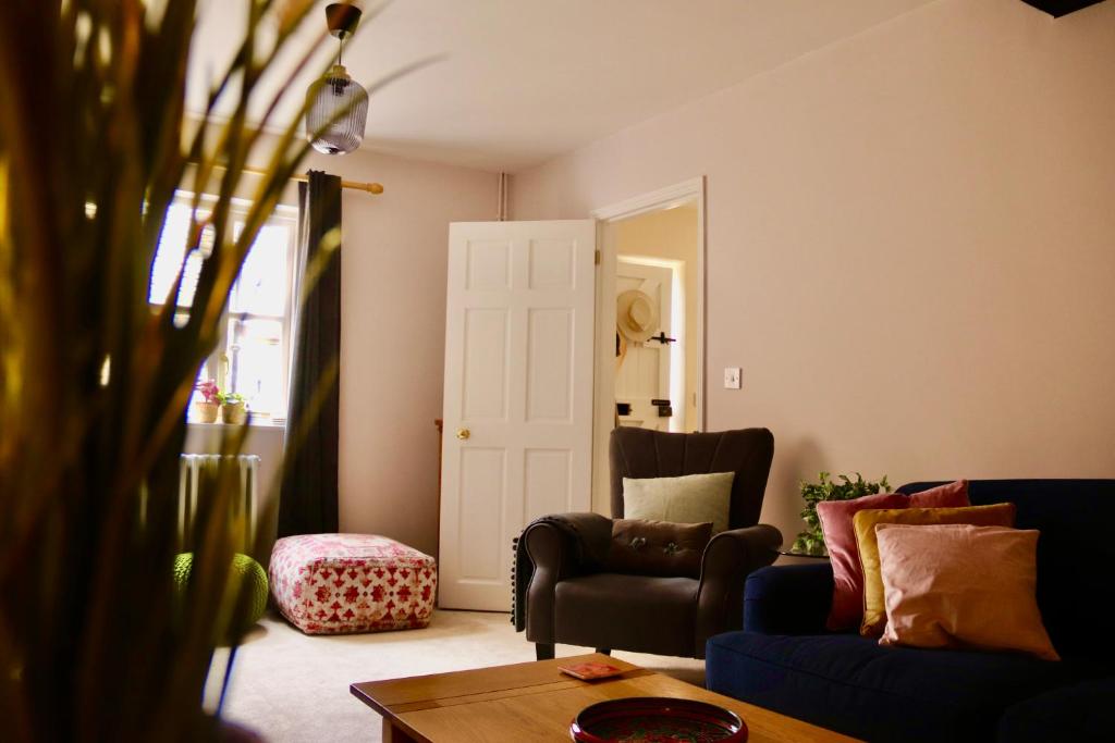 Posezení v ubytování Templar Mews, town centre 2 bedroom, 2 bathroom house