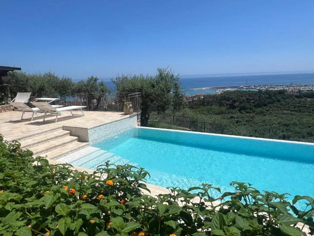 🏖 Campeggi e Villaggi presenta una vacanza tra mare e natura in Liguria. A  Ceriale, in un'oasi verde a pochi minuti dalla spiaggia, il Camping Baciccia  è la meta perfetta per chi, image size:1024x768