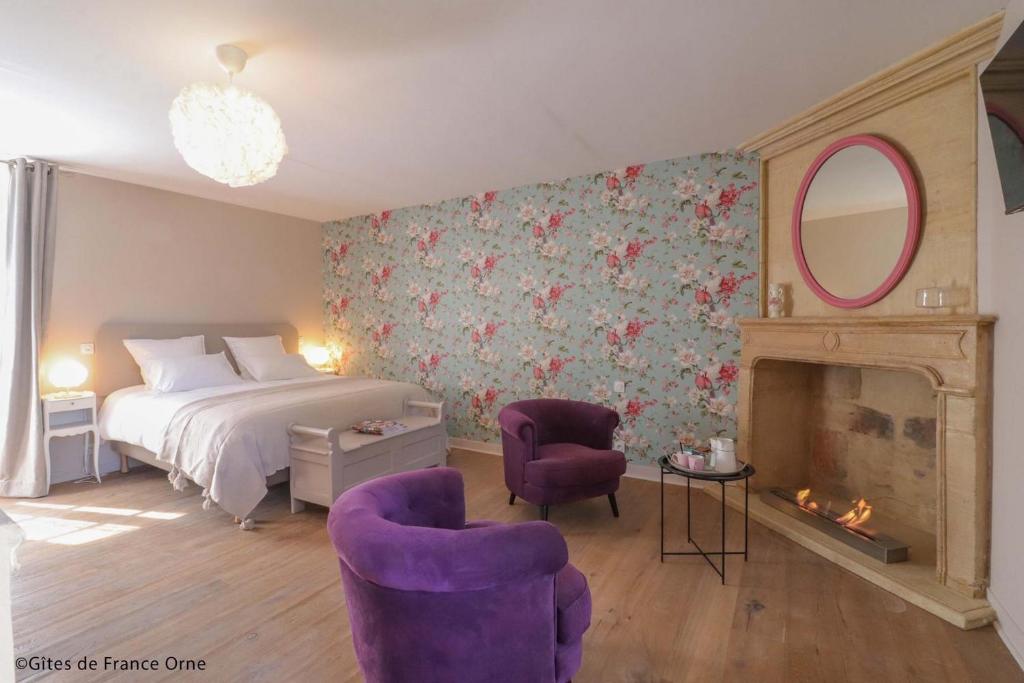 Le Prieuré de Fougy - King Room With Pool View