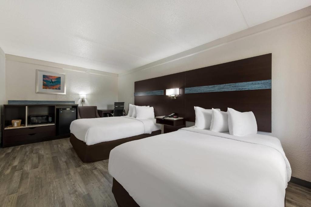 Quality Inn & Suites Airport - 