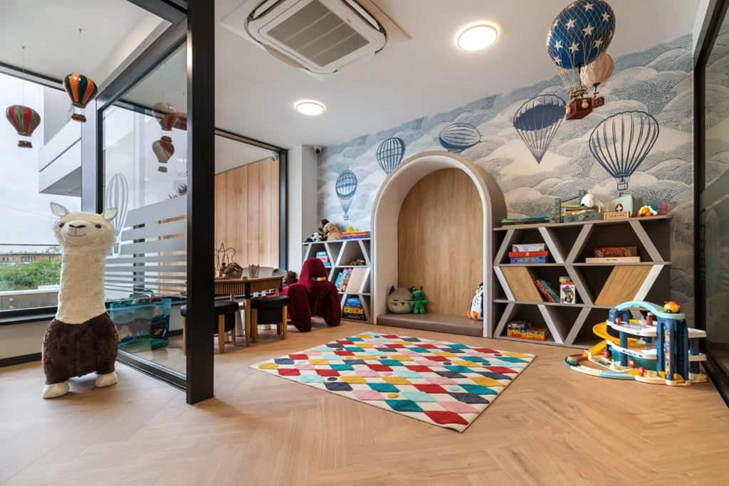 Wings Plaza - Resim 20