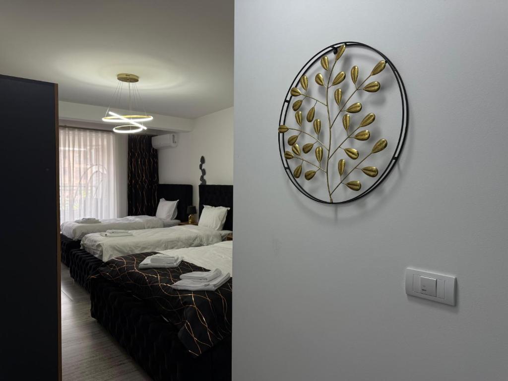 Golden Hill Palace - Chambre Quadruple Avec Terrasse