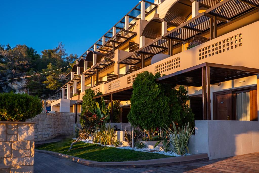 Royal Sun - Resim 27