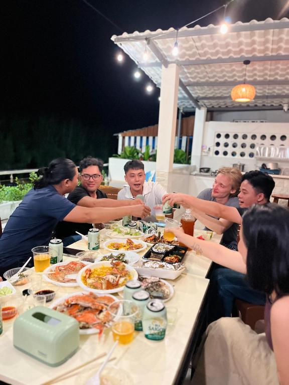 Khách lưu trú tại N'T Homestay