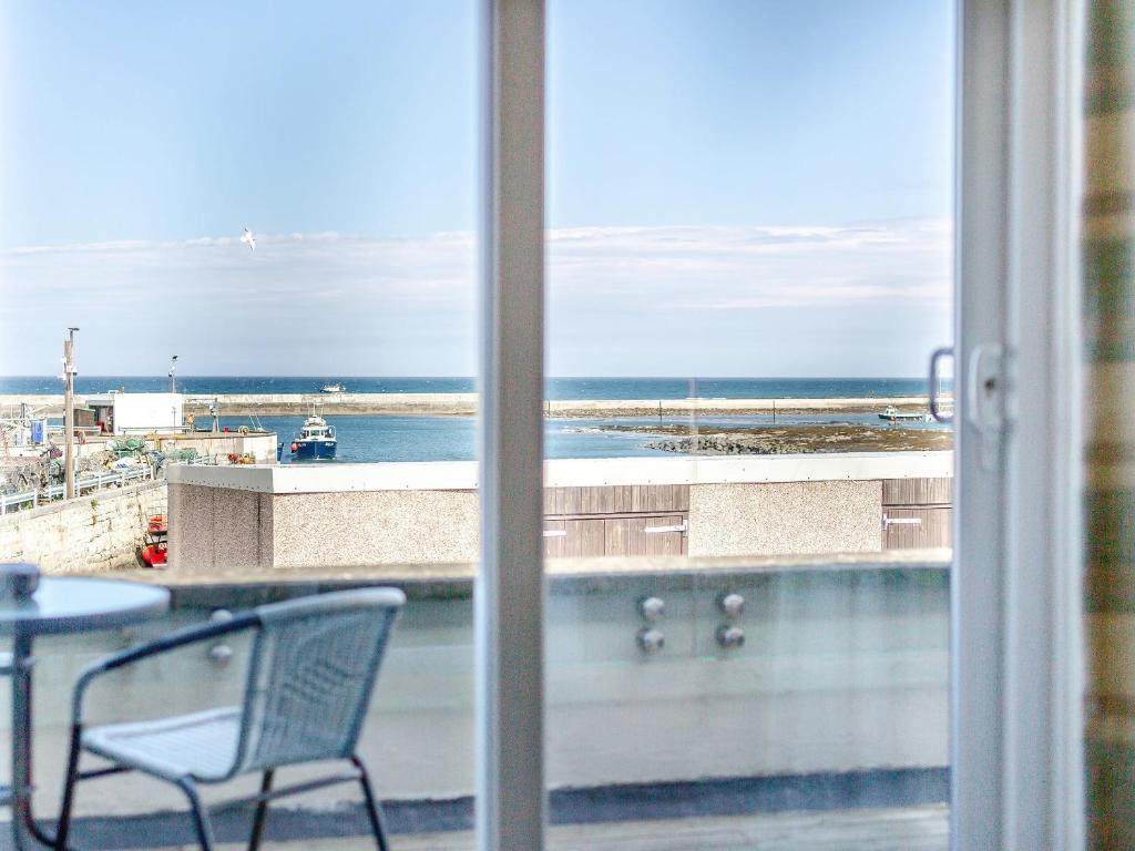 Nespecifikovaný výhled na moře nebo výhled na moře při pohledu z prázdninového domu