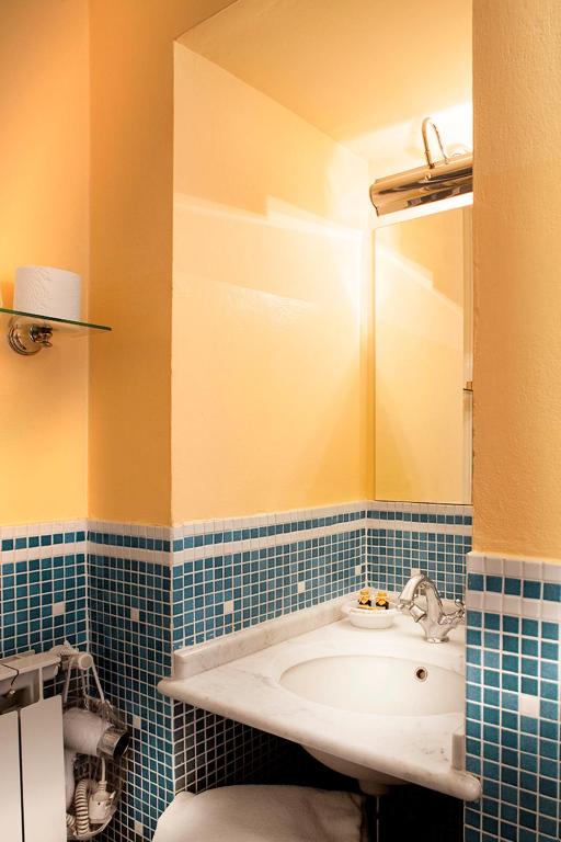 Palazzo Gamba Apartments al Duomo - Resim 41