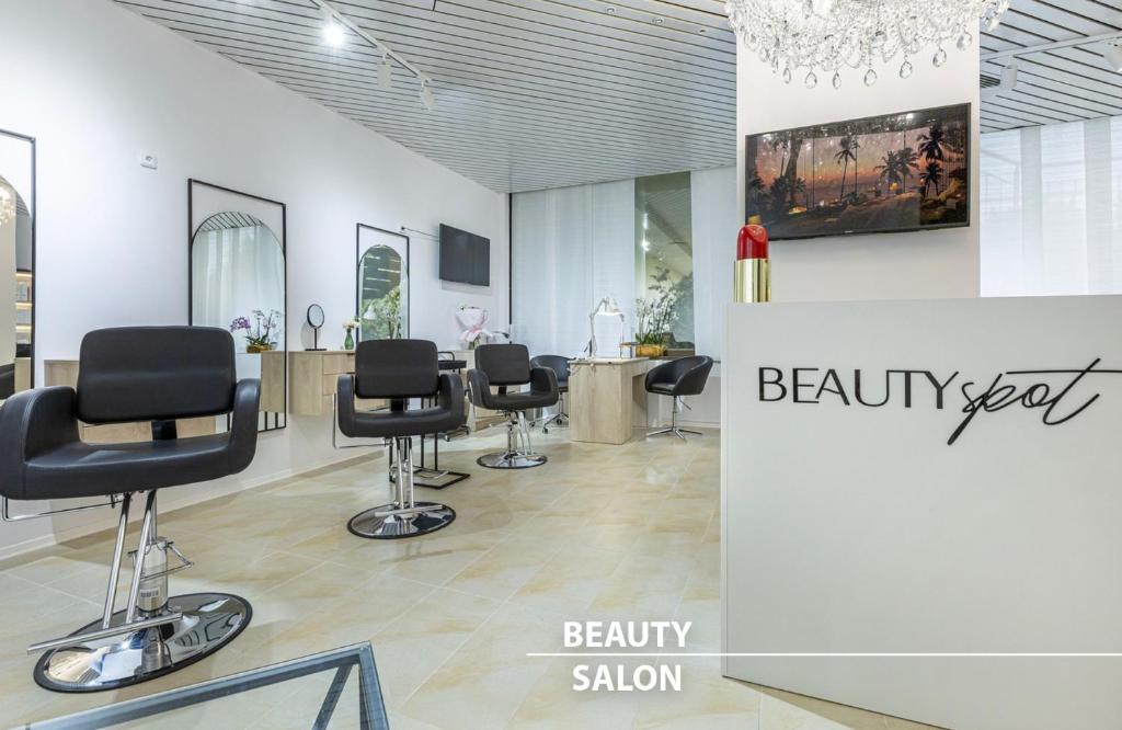 Grand Hotel Prague Towers - Czech Leading Hotels - Resim 38