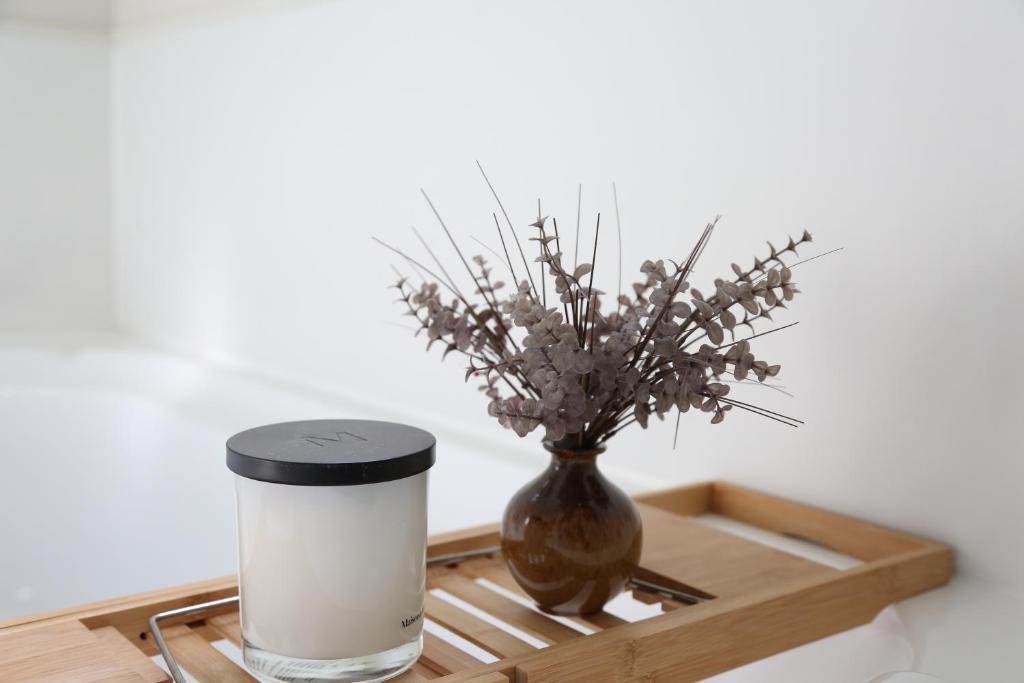 Skyline City - Entire Character Apartment - Views, Parking and Netflix - Resim 14