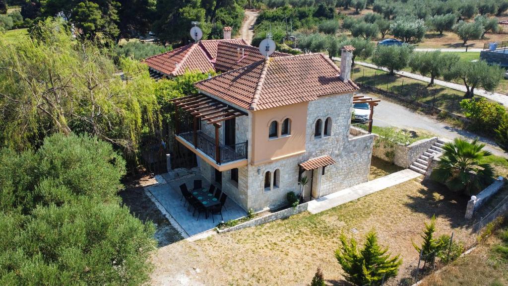 an aerial view of a house with a roof at Villa Mykeli in Kriopigi