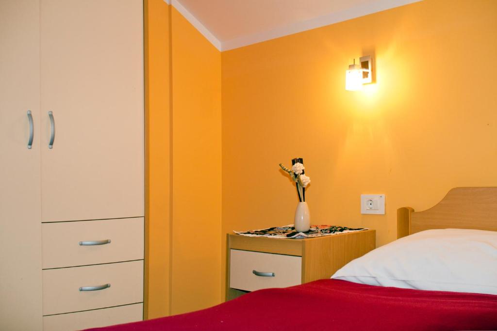 Postel nebo postele na pokoji v ubytování Guest house Bohorč