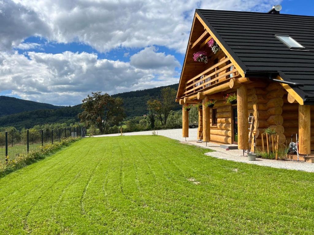 Landskap semula jadi dekat dengan chalet