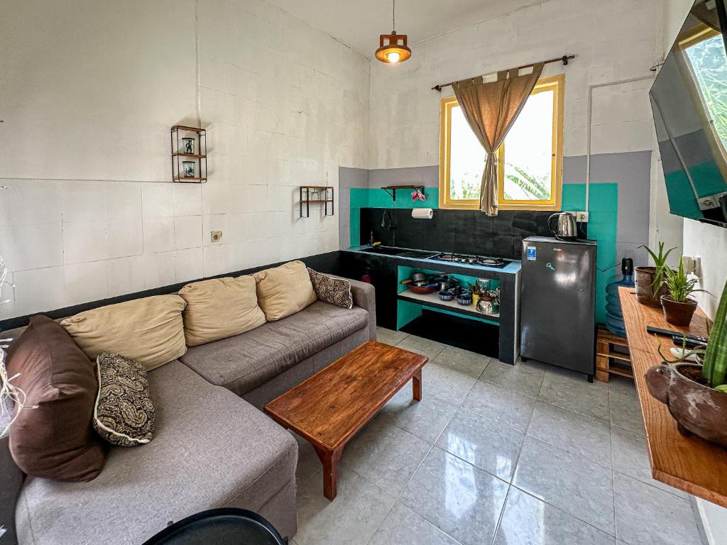 Kuchyň nebo kuchyňský kout v ubytování 1BR Studio with Shared Pool, Gym and private Kitchen in Canggu