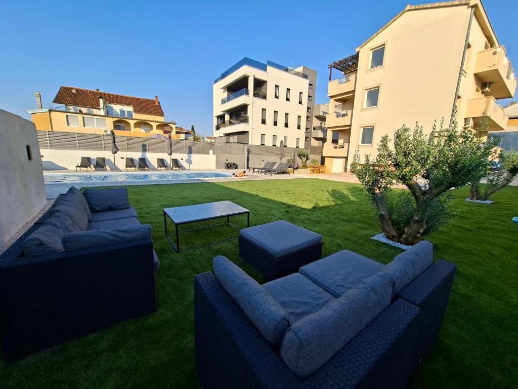 LUCY Apartments with heated saltwater pool and free private parking - 18