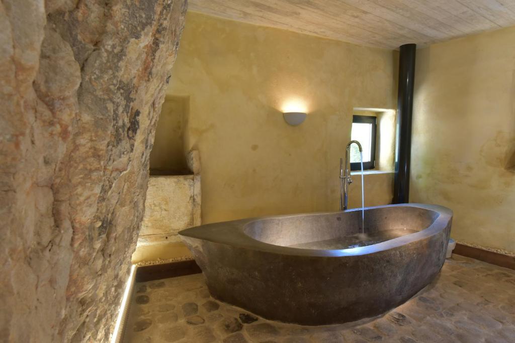 Fotografie z fotogalerie ubytování Le Silex - Adult Only v destinaci Vallon-Pont-dʼArc