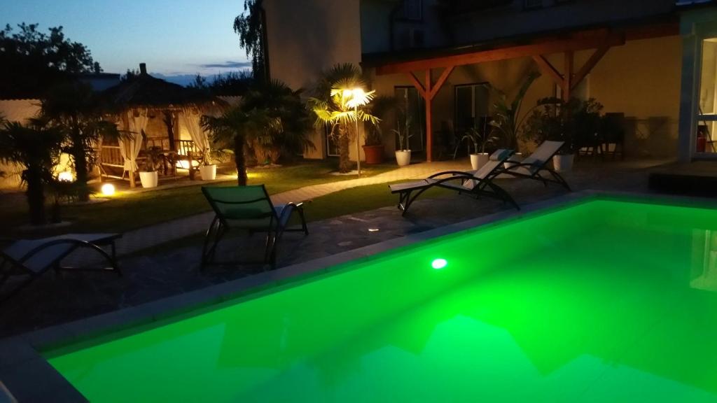 Bazén v ubytování Ferienhaus Apetlon nebo v jeho okolí