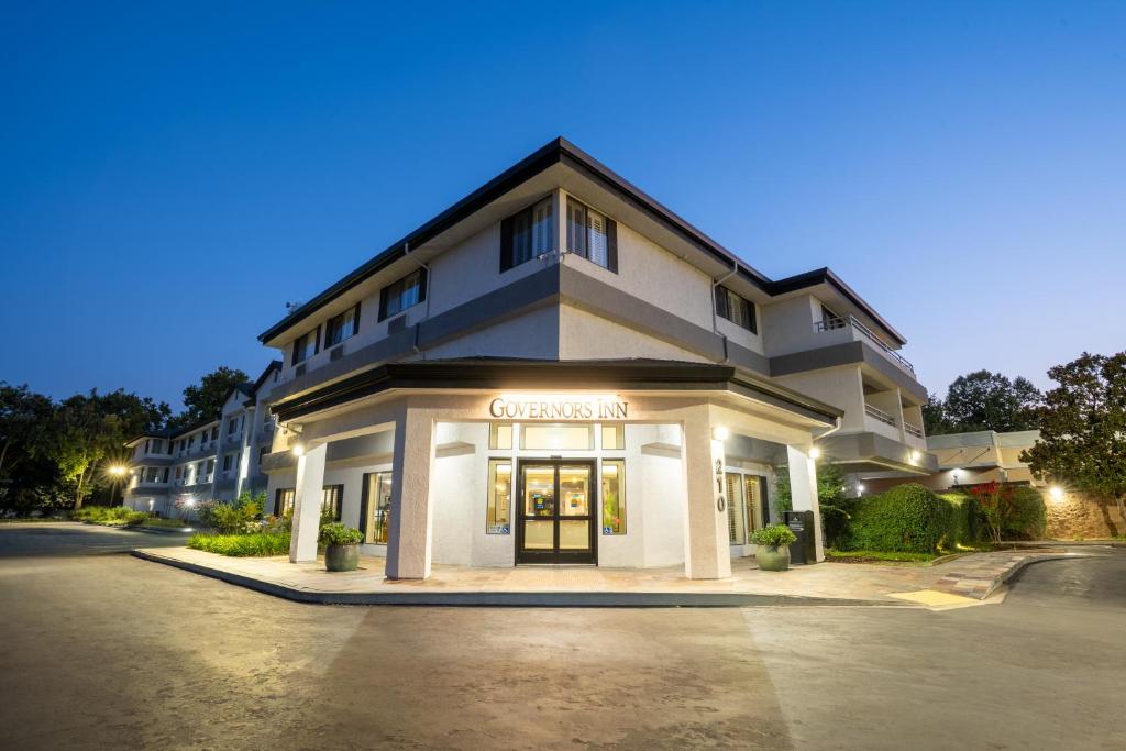 Governors Inn Hotel photo