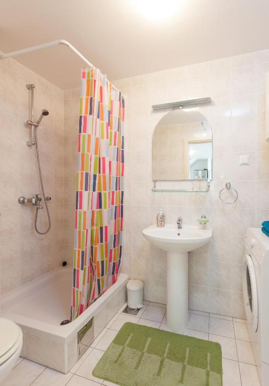 Kúpeľňa v ubytovaní New Gallery Apartment with Beautiful View