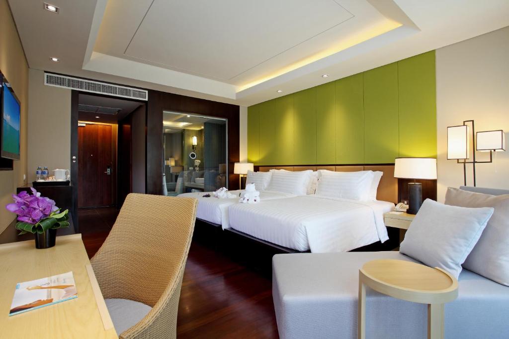 Graceland Khaolak Beachfront Resort - 13